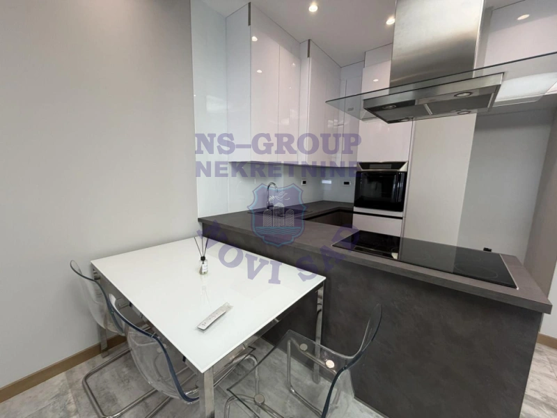 Stan na prodaju Novi Sad 75m2, 574587