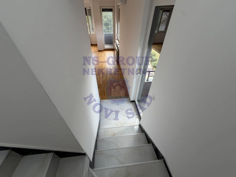 stan na prodaju Novi Sad 99m2 571364