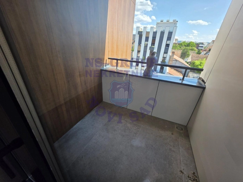 stan na prodaju Novi Sad 430m2 574195