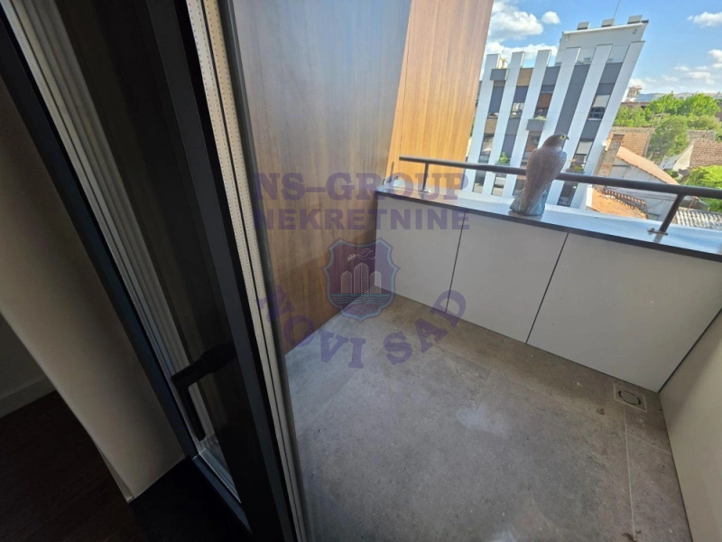 stan na prodaju Novi Sad 430m2 574195