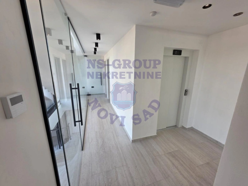 stan na prodaju Novi Sad 430m2 574195