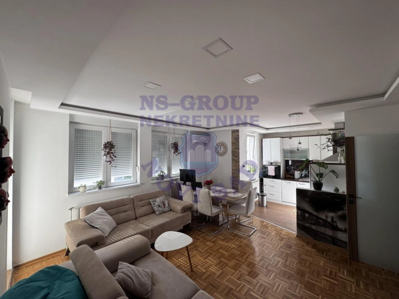 stan na prodaju Novi Sad 74m2 572044