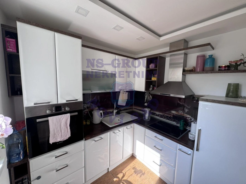 stan na prodaju Novi Sad 74m2 572044