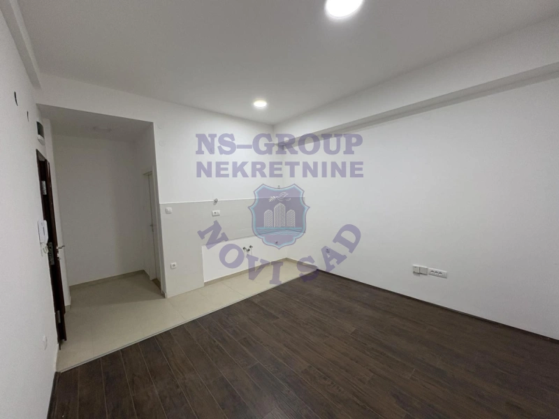 stan na prodaju Veternik 21m2 573534