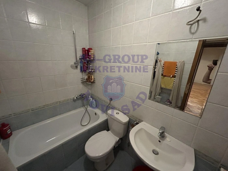 stan na prodaju Novi Sad 70m2 574301