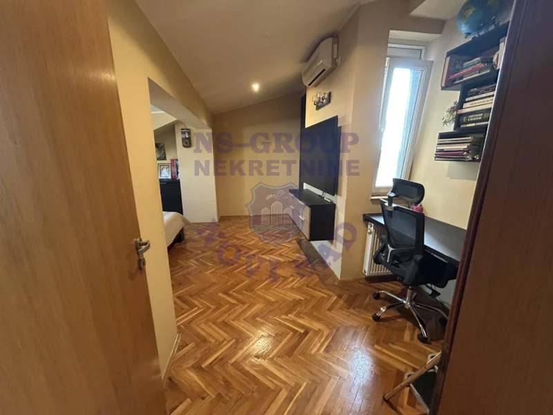stan na prodaju Novi Sad 70m2 574301