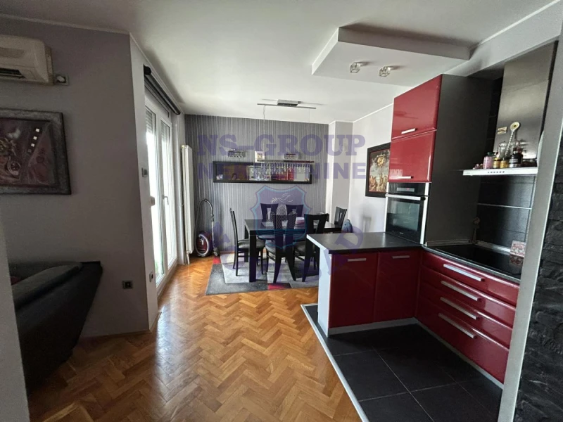 stan na prodaju Novi Sad 70m2 574301