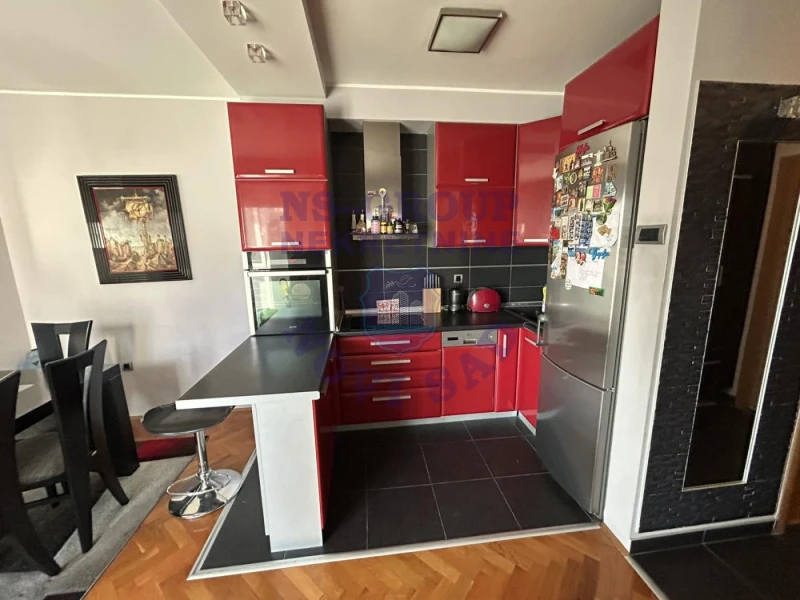 stan na prodaju Novi Sad 70m2 574301