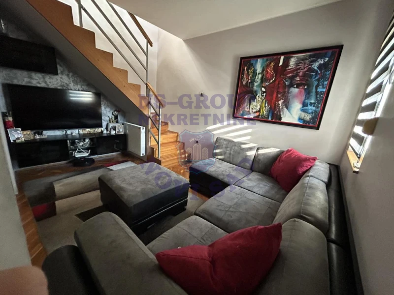 stan na prodaju Novi Sad, 70m2 574301