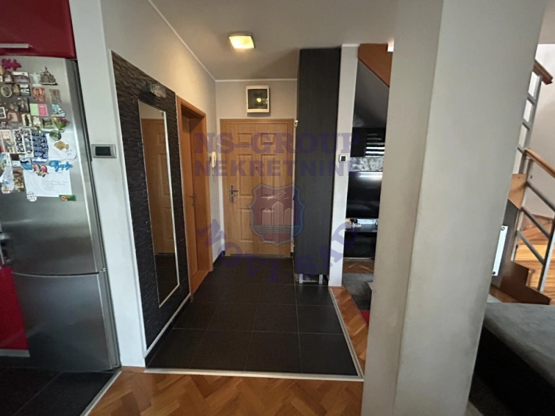 stan na prodaju Novi Sad 70m2 574301