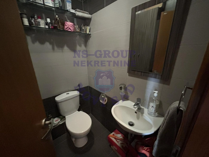 stan na prodaju Novi Sad 70m2 574301