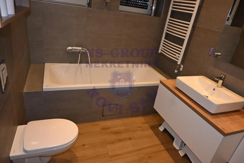 stan na prodaju Novi Sad 132m2 574667