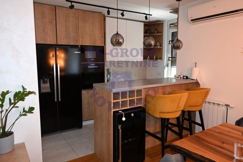stan na prodaju Novi Sad 132m2 574667