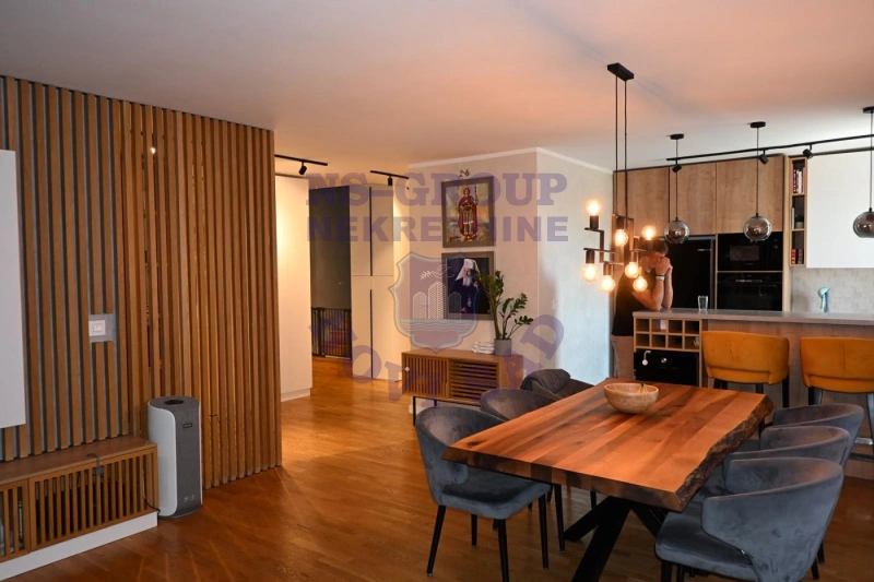stan na prodaju Novi Sad 132m2 574667