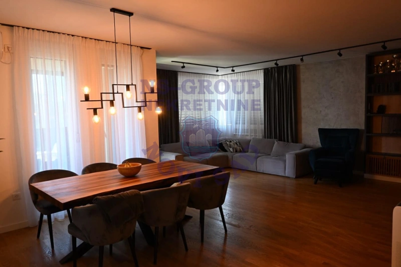 stan na prodaju Novi Sad, 132m2 574667