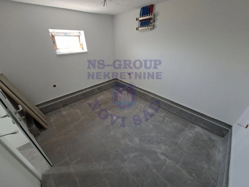 kuca na prodaju Sremska Kamenica 33m2 572848