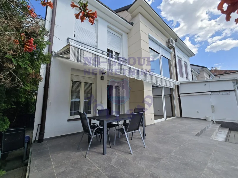 Kuća na prodaju Novi Sad 222m2, 574225