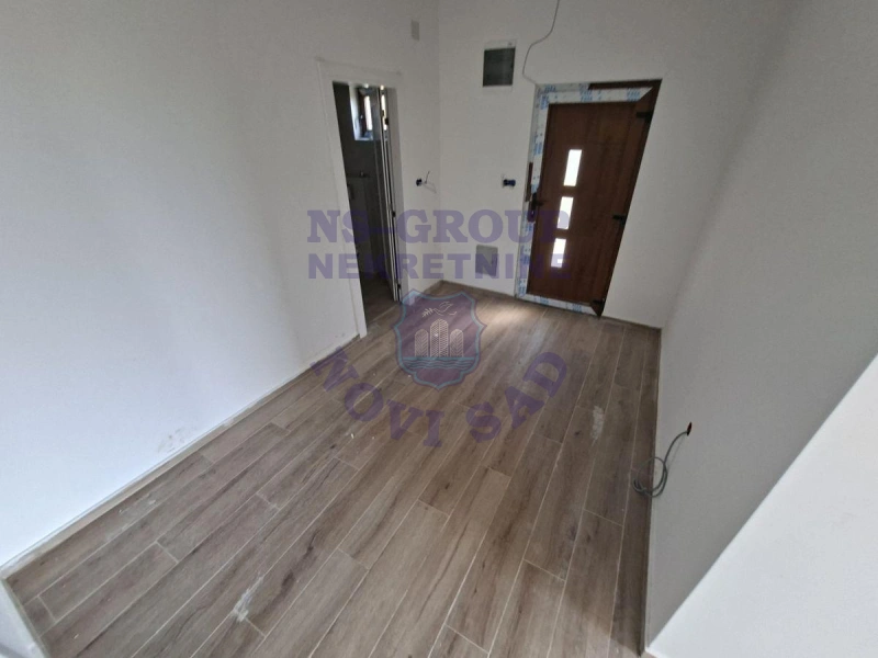kuca na prodaju Sremska Kamenica 33m2 572848