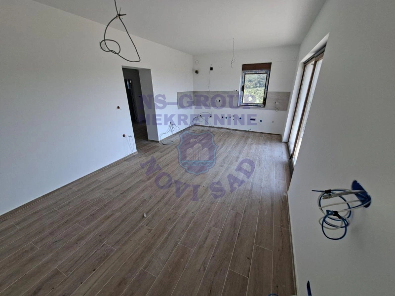 kuca na prodaju Sremska Kamenica 33m2 572848
