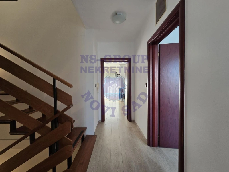 Kuća na prodaju Novi Sad 222m2, 574225