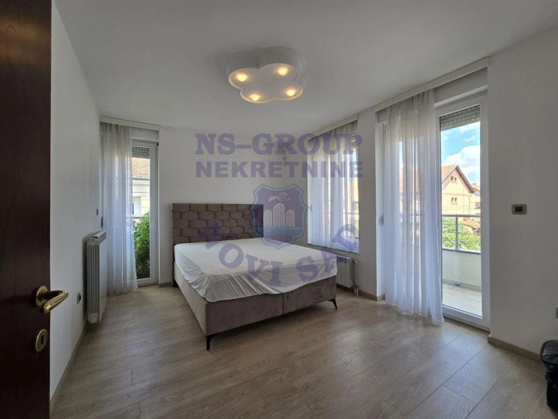 Kuća na prodaju Novi Sad 222m2, 574225