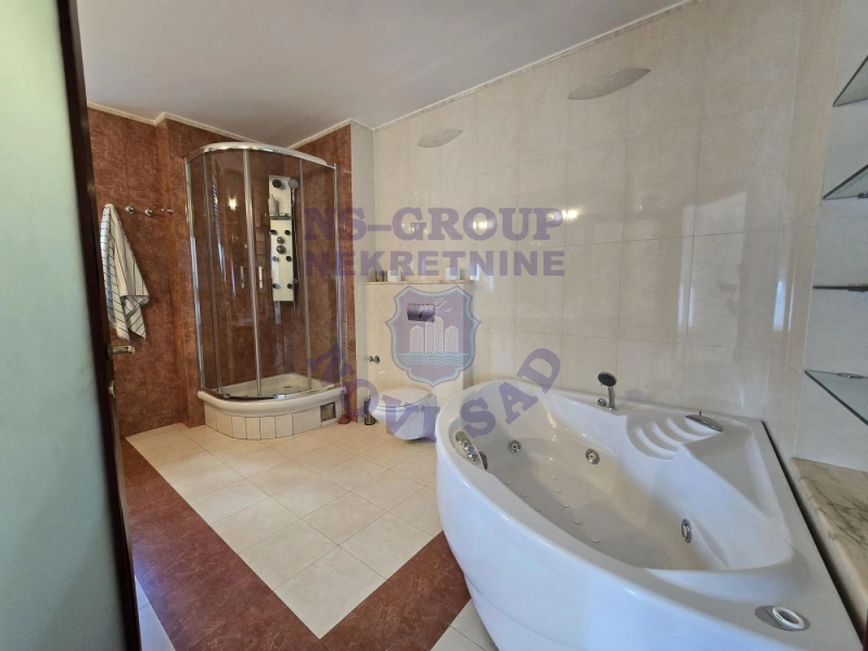 Kuća na prodaju Novi Sad 222m2, 574225