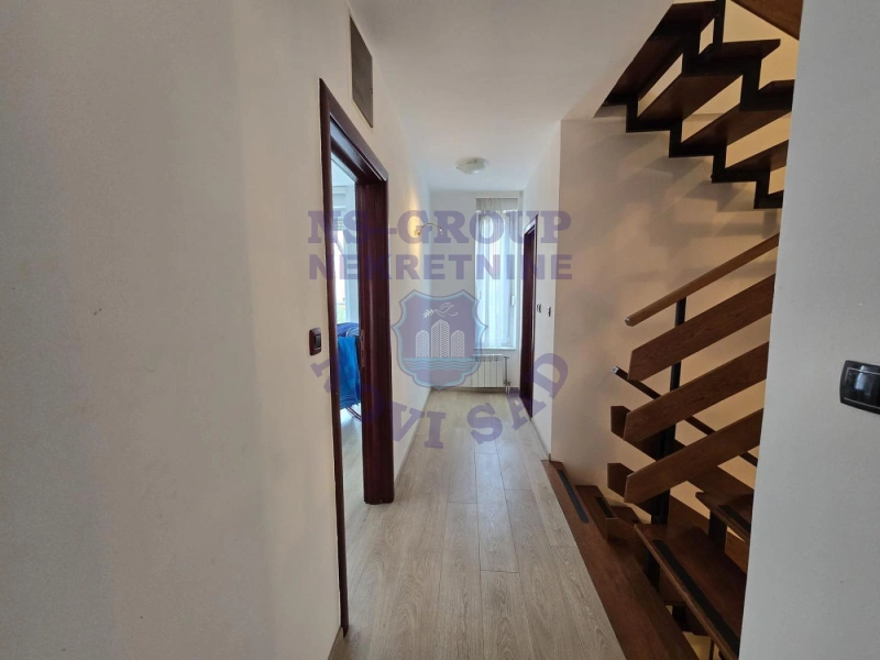 Kuća na prodaju Novi Sad 222m2, 574225