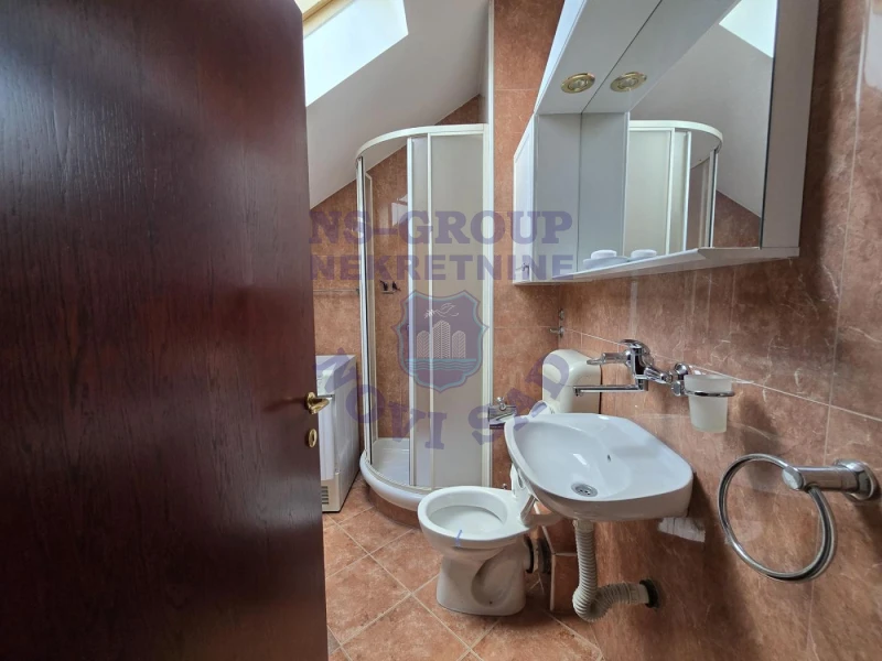 Kuća na prodaju Novi Sad 222m2, 574225
