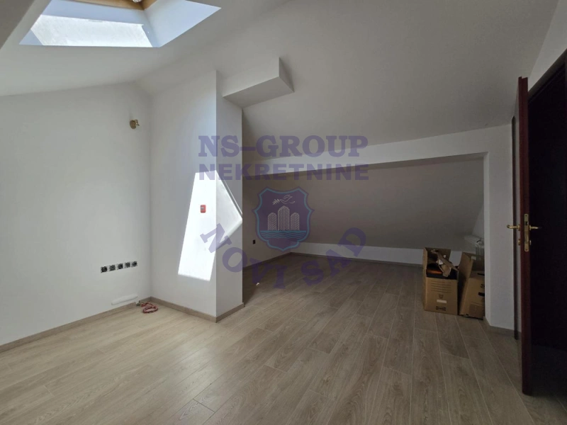 Kuća na prodaju Novi Sad 222m2, 574225