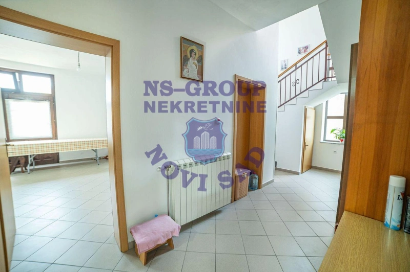 kuca na prodaju Futog 280m2 574739