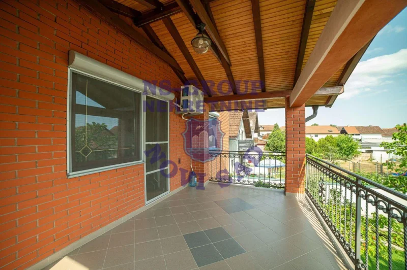 kuca na prodaju Futog 280m2 574739