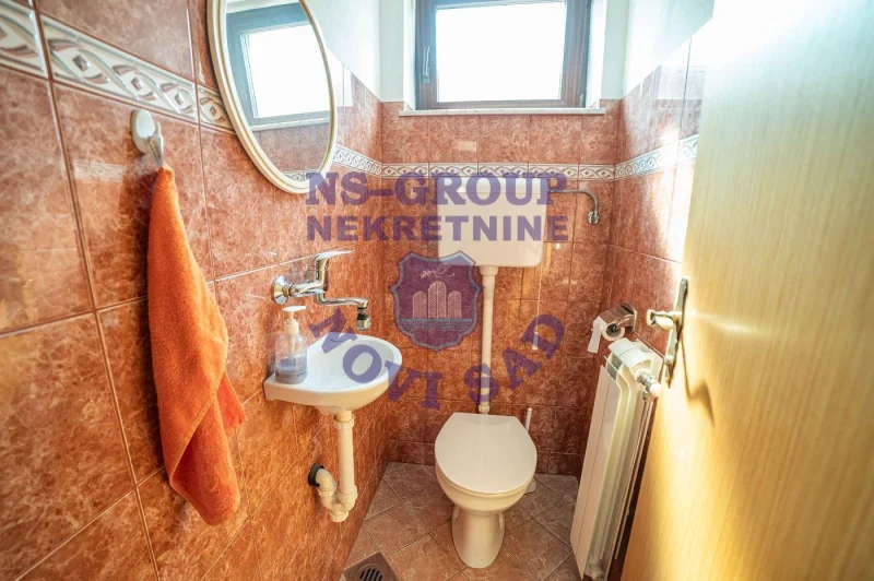 kuca na prodaju Futog 280m2 574739