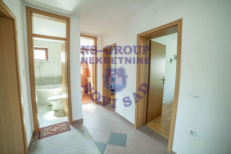 kuca na prodaju Futog 280m2 574739