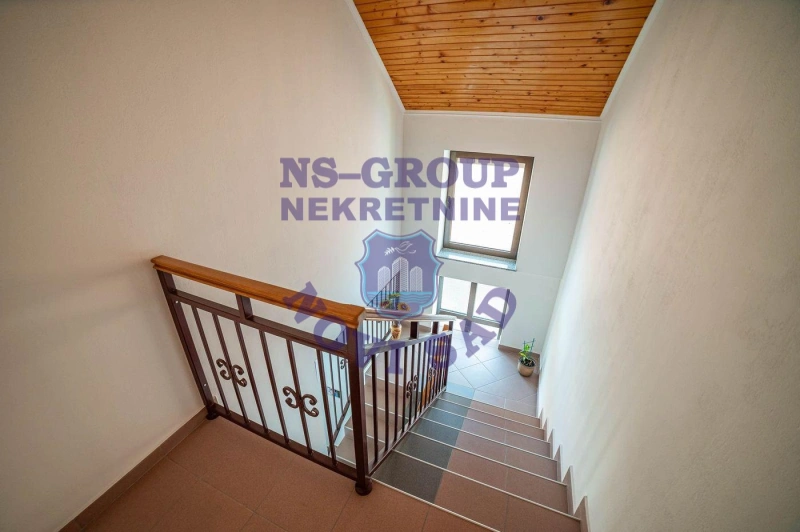kuca na prodaju Futog 280m2 574739