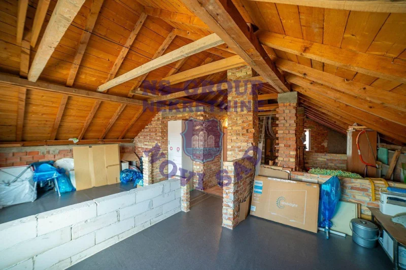 kuca na prodaju Futog 280m2 574739