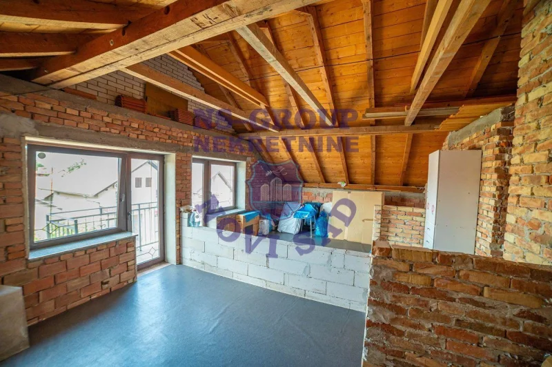 kuca na prodaju Futog 280m2 574739