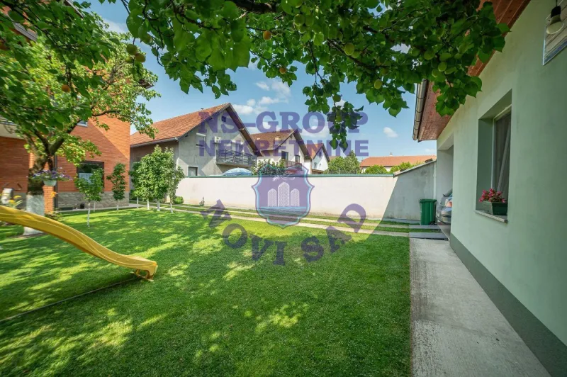 kuca na prodaju Futog 280m2 574739