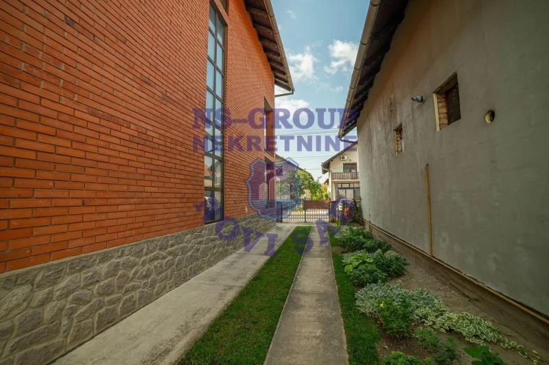 kuca na prodaju Futog 280m2 574739