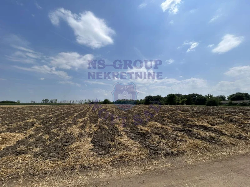 plac na prodaju Čenej 26883m2 574707