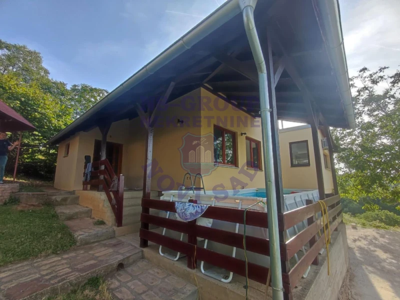 kuca na prodaju Sremska Kamenica 207m2 574547