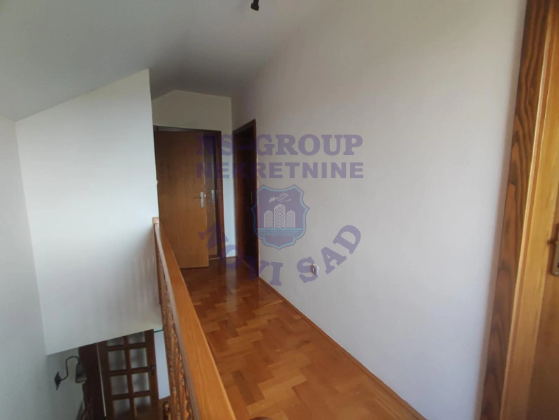kuca na prodaju Sremska Kamenica 207m2 574547
