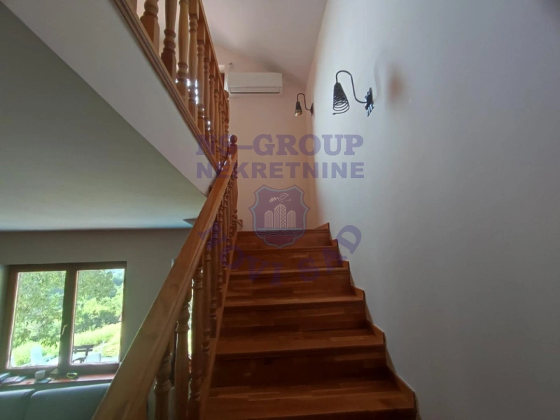 kuca na prodaju Sremska Kamenica 207m2 574547