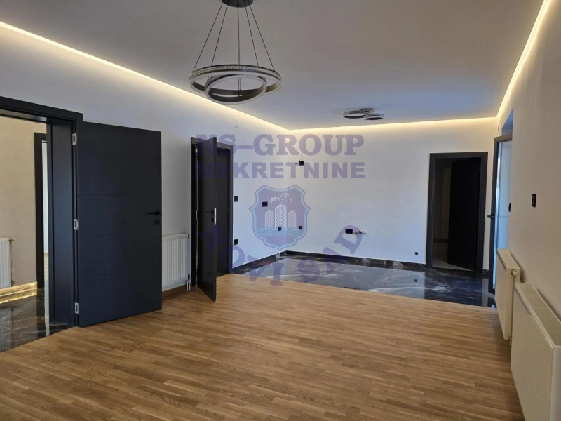 Kuća na prodaju Kisač 185m2, 574264