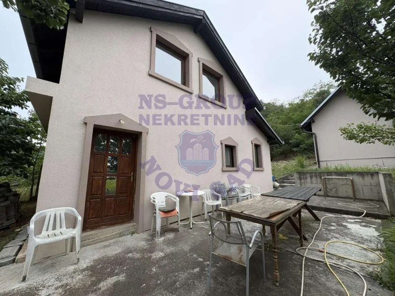 kuca na prodaju Sremski Karlovci 52m2 574784