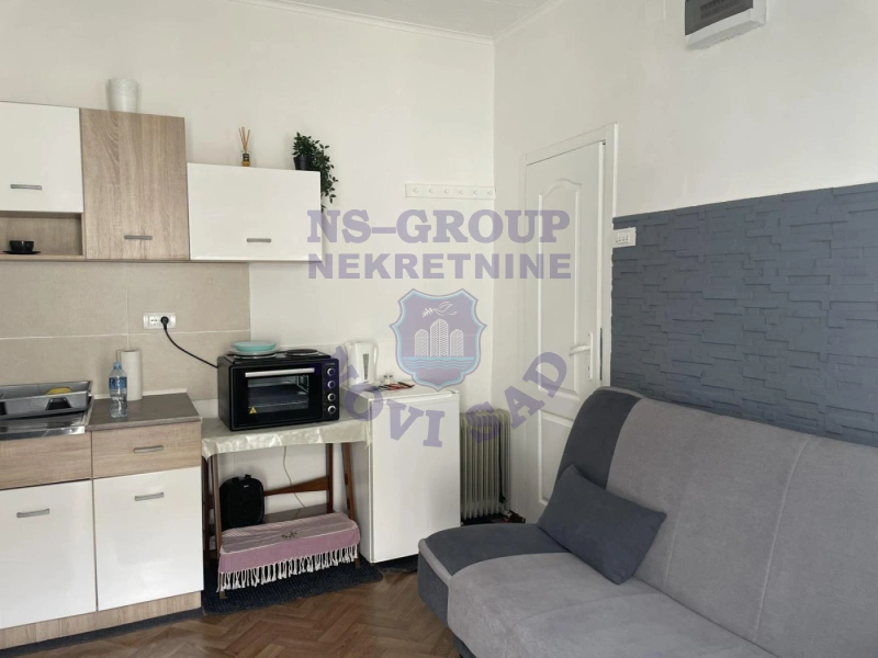 stan na prodaju Petrovaradin 13m2 574768