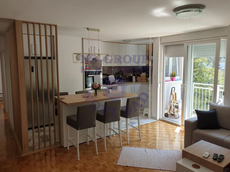 stan na prodaju Novi Sad 76m2 574808