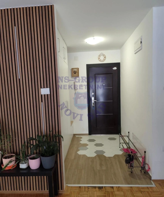 stan na prodaju Novi Sad 76m2 574808