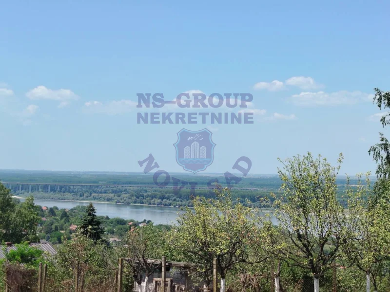 plac na prodaju Krčedin 800m2 574861