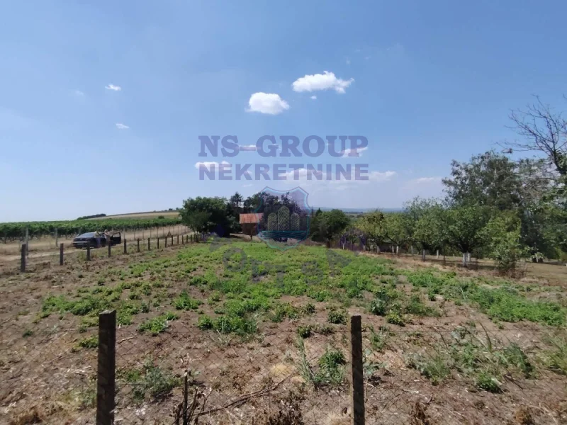 plac na prodaju Krčedin 800m2 574861