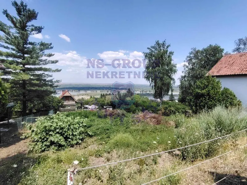 plac na prodaju Krčedin 607m2 574859